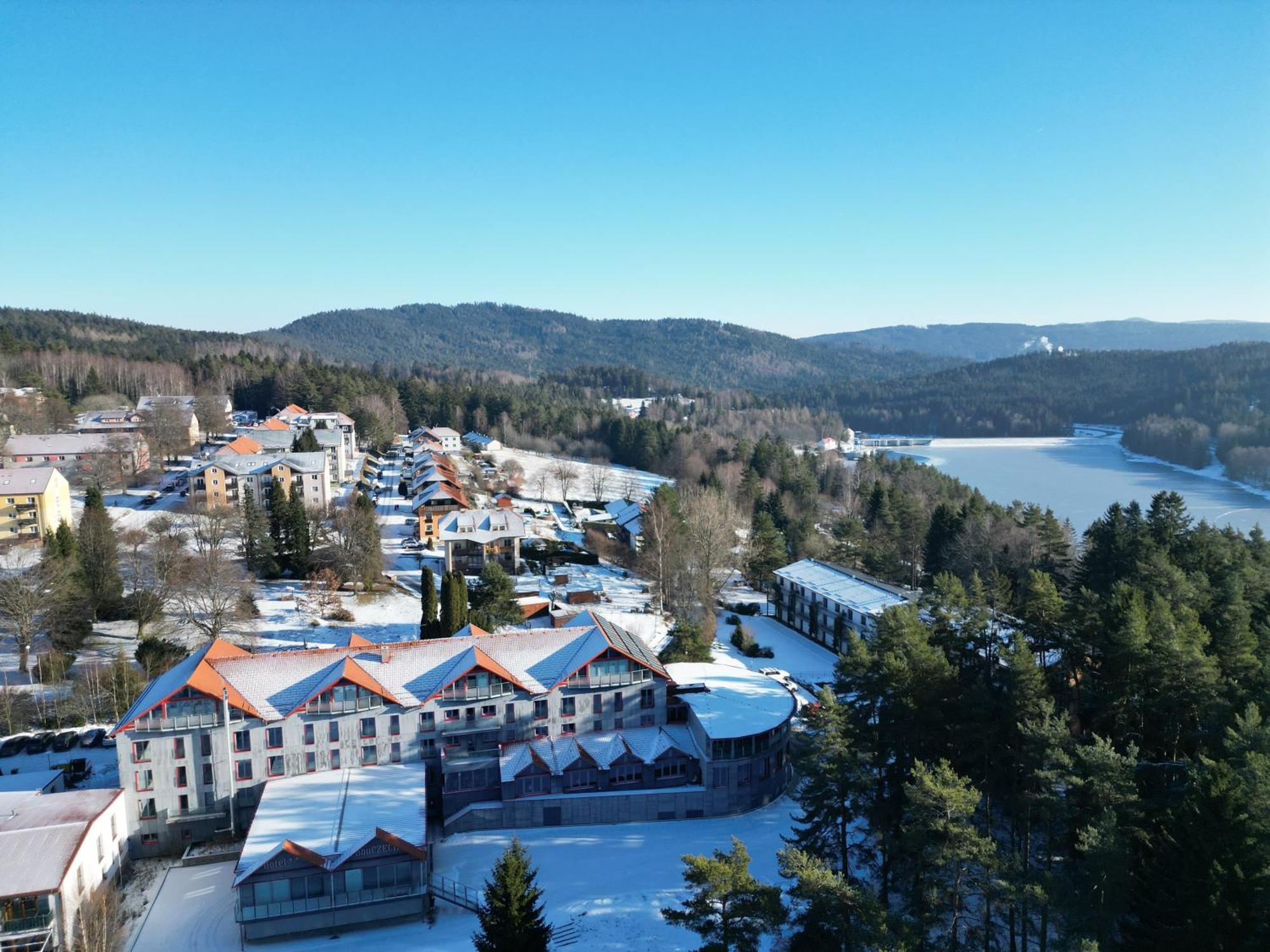 Hotel Bouczech Lipno nad Vltavou Exterior foto